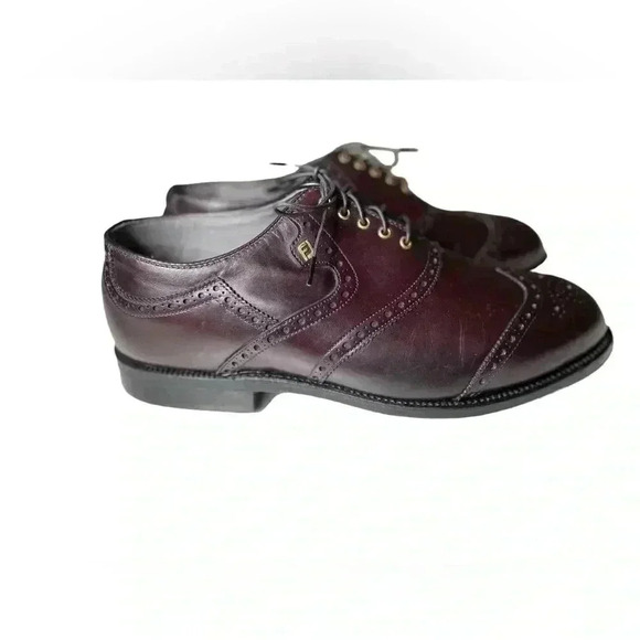 EUC FootJoy Classics Burgundy Leather brogue shield tip golf shoes Men's 9 - Picture 1 of 9